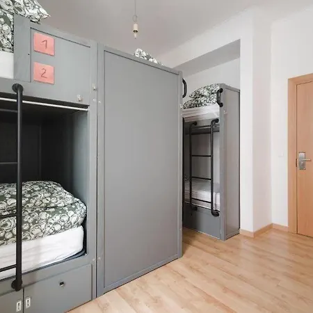 Wot Patio Social אכסניה *