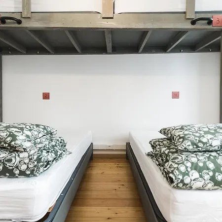 Hostal Wot Patio Lisboa