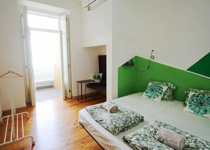 Wot Patio Social Hostel *