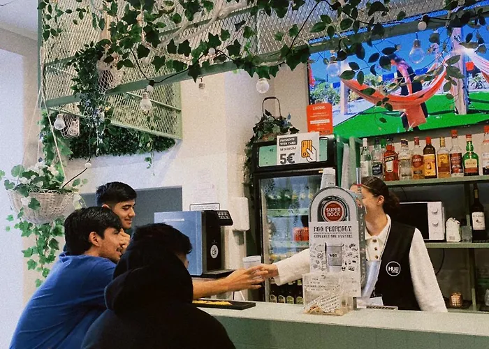 Hostel Wot Patio Social Lisboa